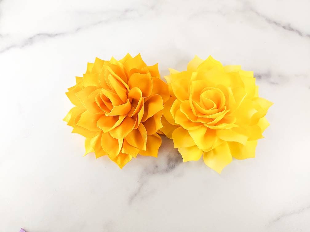 Dog Collar Flowers Multiple colors - Large size