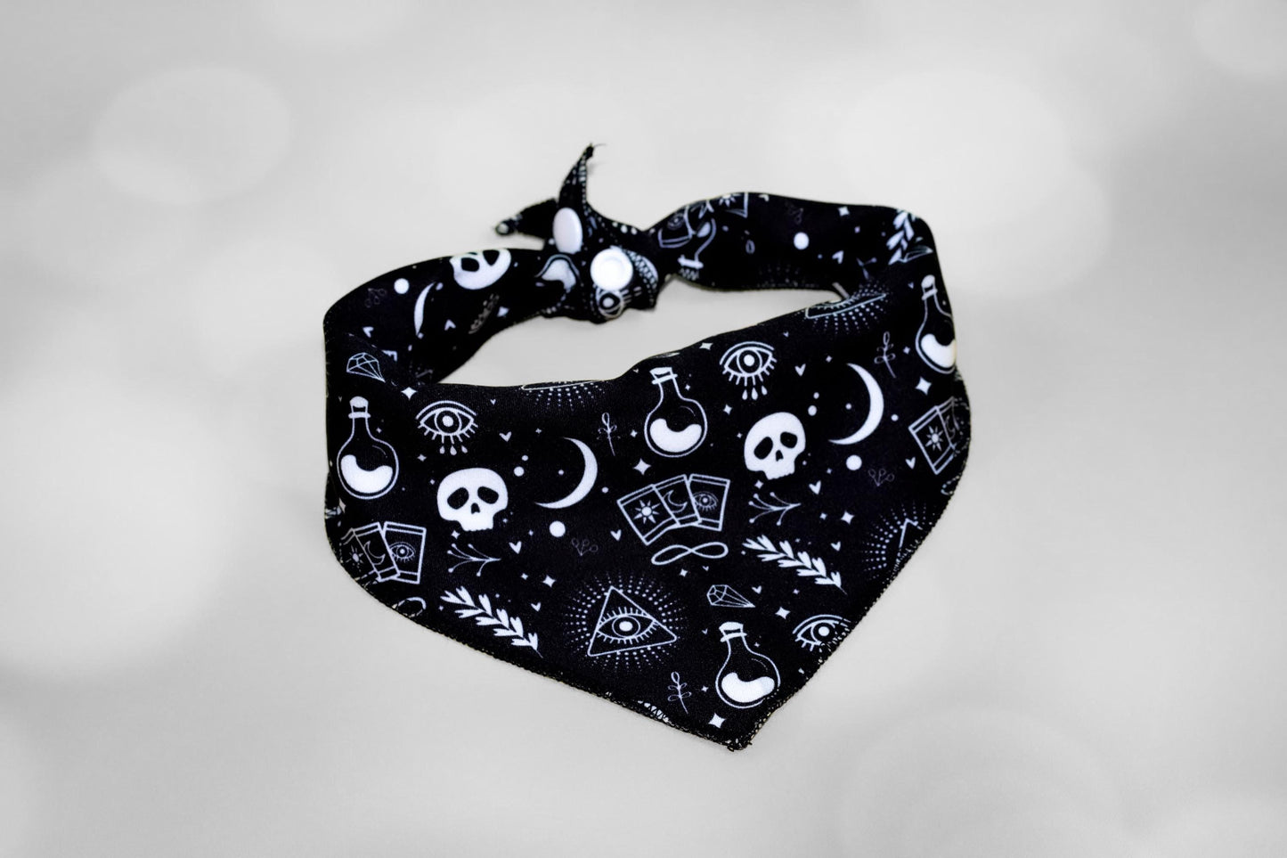 Moon and star Bandana,Tarot Bandana,Skull Bandana,Dog bandana , Witchy Bandana , Boho,Halloween, Cat bandana, Moon dog, Moon cat, Bandana