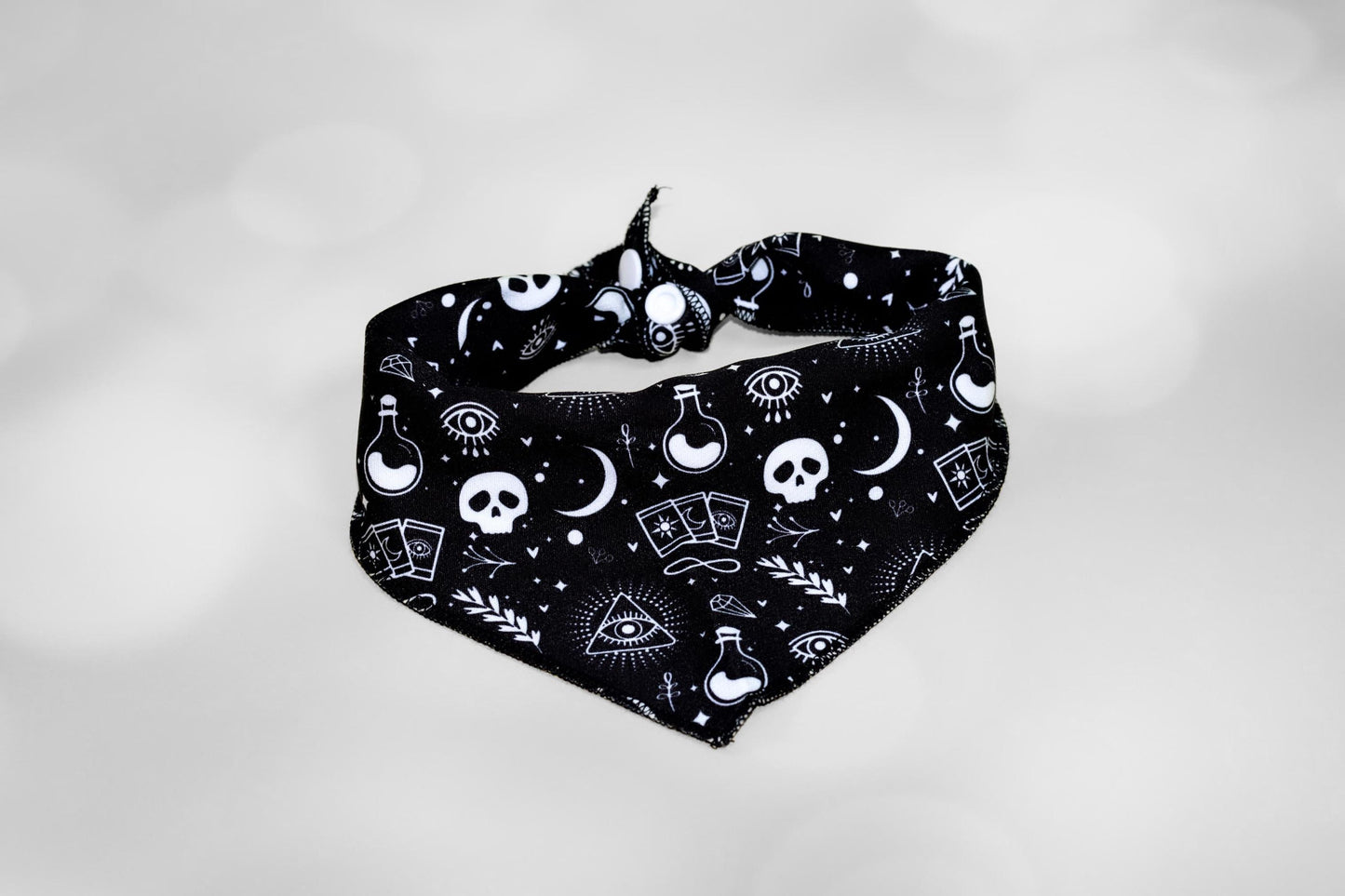 Moon and star Bandana,Tarot Bandana,Skull Bandana,Dog bandana , Witchy Bandana , Boho,Halloween, Cat bandana, Moon dog, Moon cat, Bandana