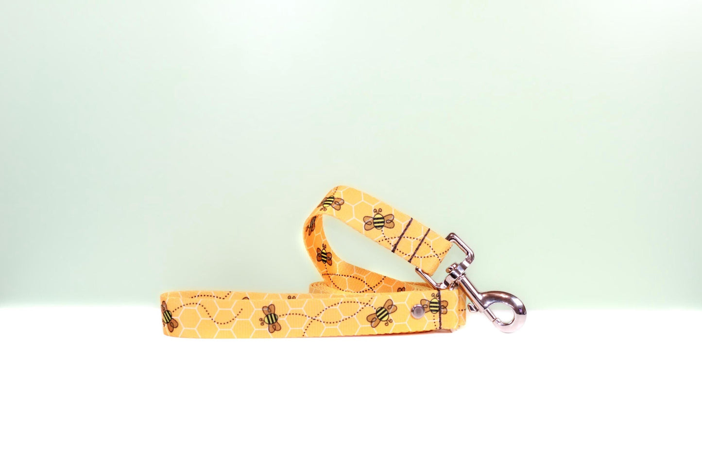 Honeybee leash, Honeycomb, and bee print leash, Dog lead, Multiple lengths, 2ft,3ft,4ft,5ft,6ft